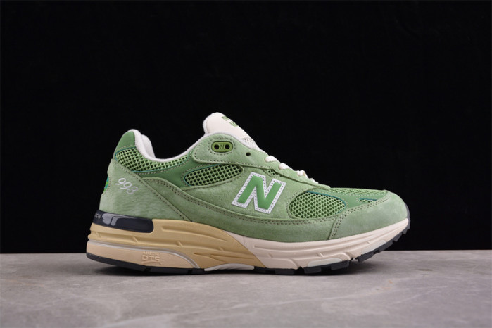 new balance 993 miusa teddy santis chive u993gw
