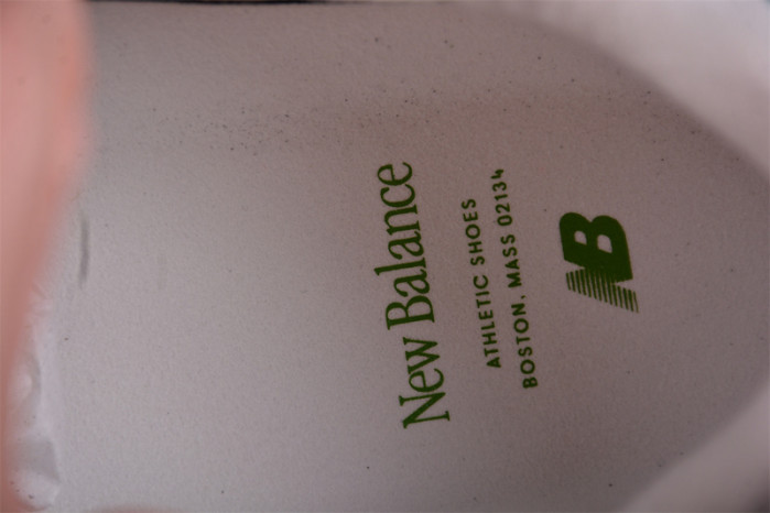 new balance 993 miusa teddy santis chive u993gw