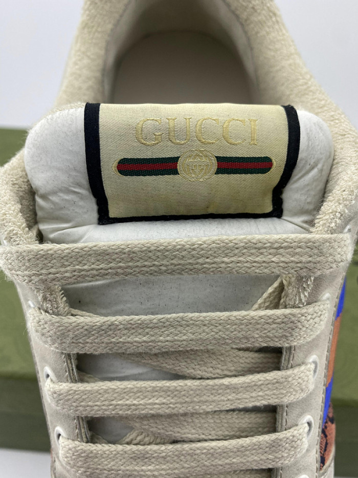 G*u*i* trainer sneaker 123