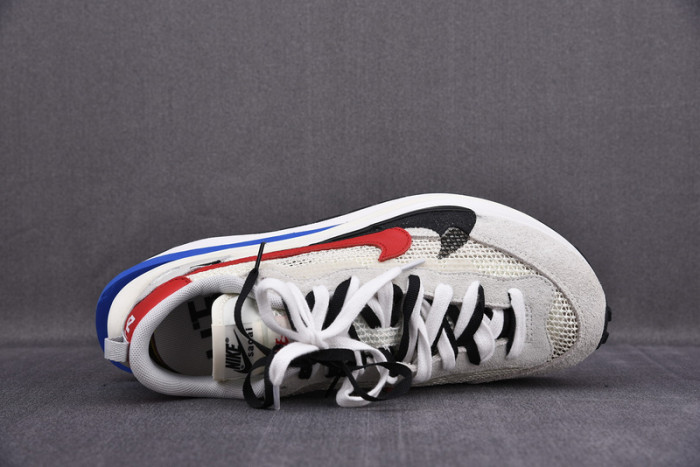 nike vaporwaffle sacai sport fuchsia game royal cv1363-100