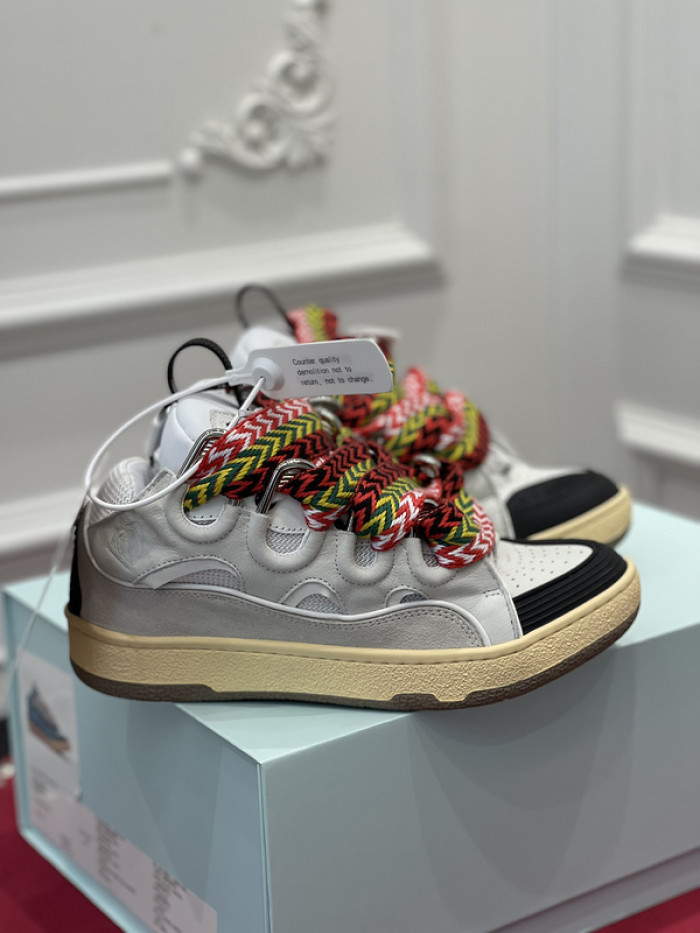 lavin sneaker1