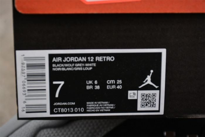 Air Jordan 12 Retro Barons CT8013-010