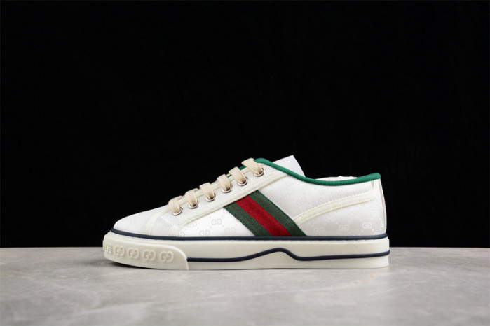 G*u*i* trainer sneaker 113