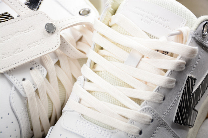 OFW OOO Low Tops White Black SS21 OMIA189S21LEA0030110
