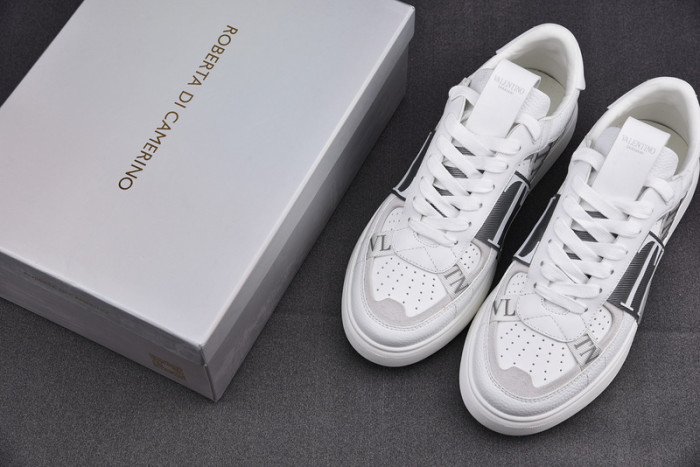 v*lentino garavani white vl7n sneakers m237005