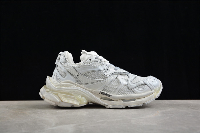 Balenciaga runner W3RXP9010