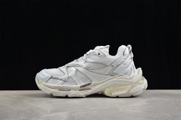Balenciaga runner W3RXP9010