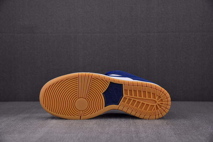 Nike SB Dunk Low Los Angeles Dodgers DO9395-400