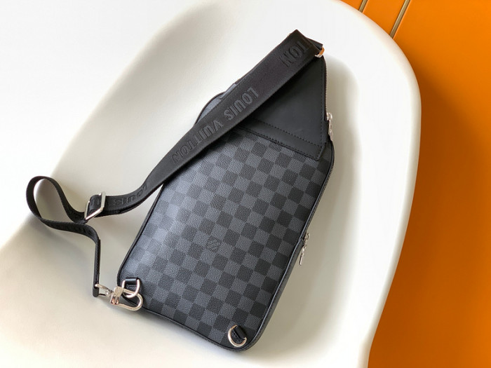 LV Damier Infini Avenue Bag