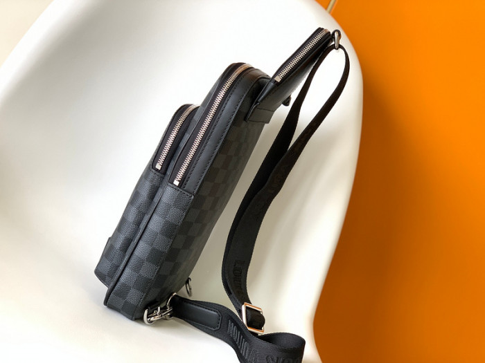 LV Damier Infini Avenue Bag