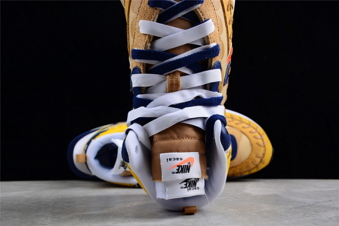 r42 sacai x jean paul gaultier x nk vaporwaffle dh9186-200