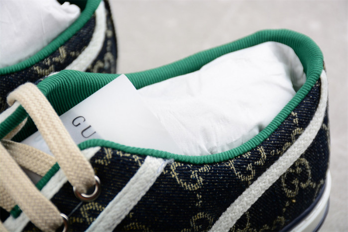 G*u*i* trainer sneaker 108