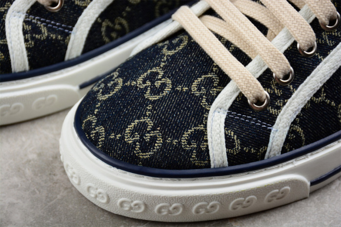 G*u*i* trainer sneaker 108