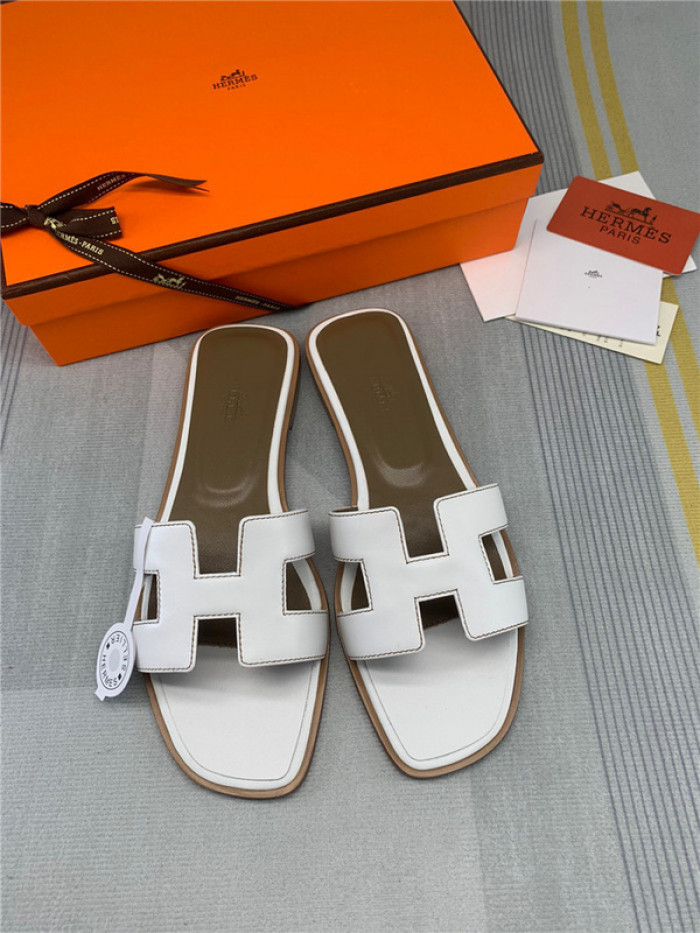 herme* sandal h44