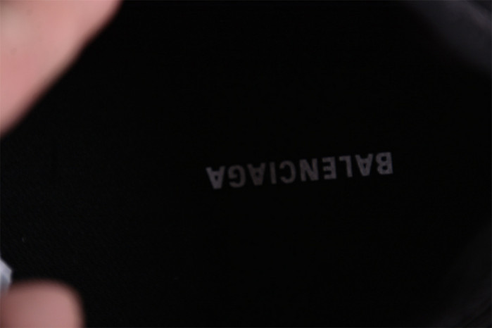 sneaker circuit wflgy1000