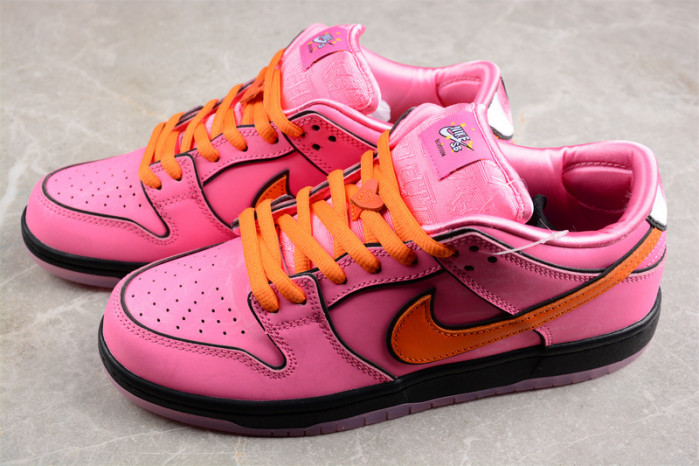 the powerpuff girls nike sb dunk low blossom fd2631-600