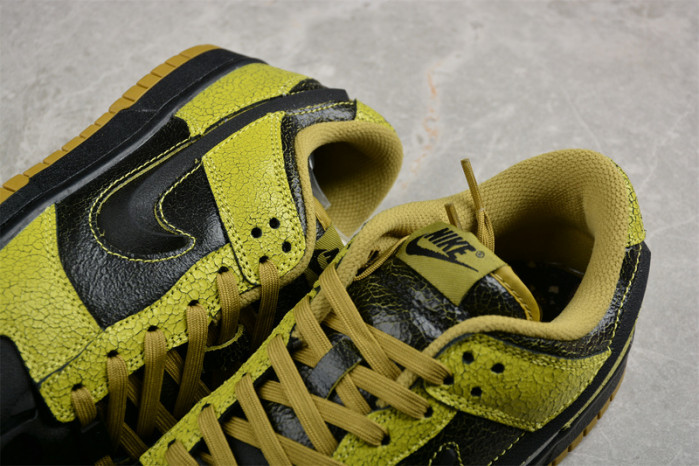Nike Dunk Low QS Halloween Skull HV6103-300