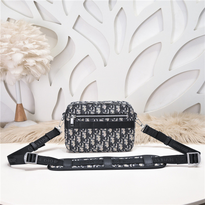 D*or SAFARI BAG d04 22 x 15 x 6 cm