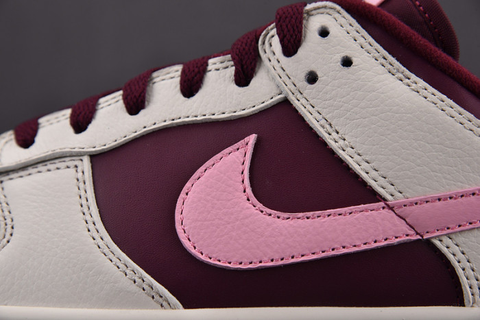 Nike Dunk Low Retro PRM Valentine