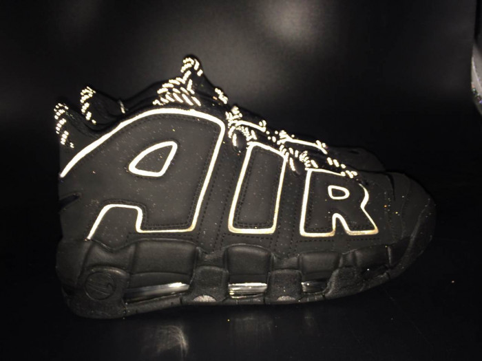 nike air more uptempo black white 414962-002
