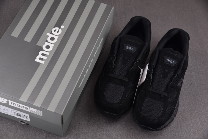 new balance 992 triple black m992ea