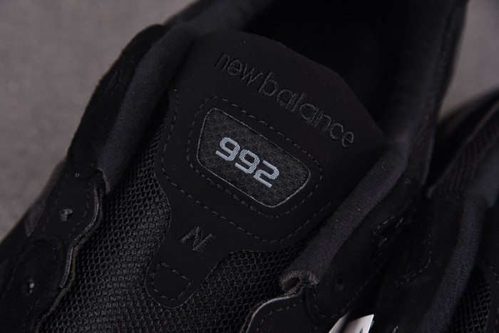 new balance 992 triple black m992ea