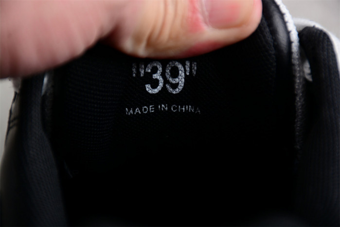 OFW OFF-WHITE Out Of Office "OOO" Low Black White OWIA259C99LEA0031001