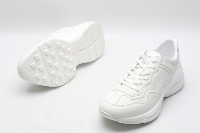 G*u*i* trainer sneaker 86