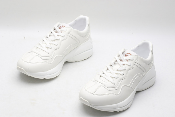 G*u*i* trainer sneaker 86