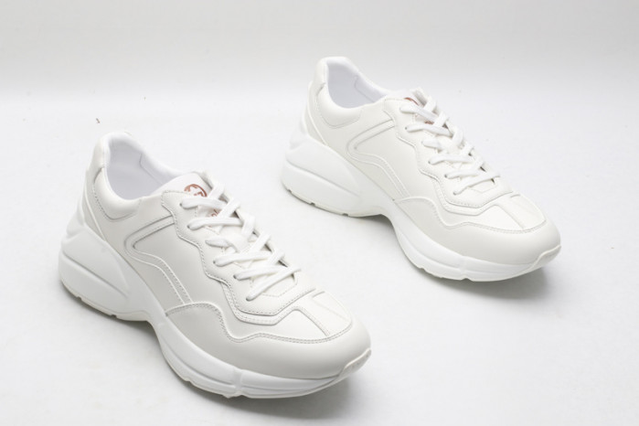 G*u*i* trainer sneaker 86