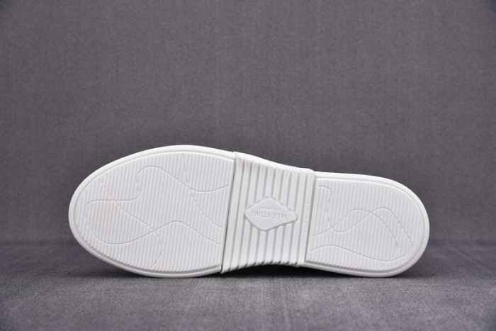 v*lentino garavani white vl7n sneakers m237001