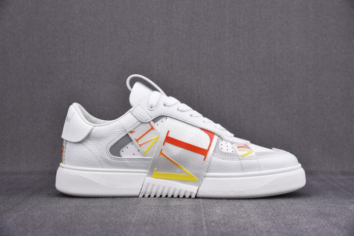 v*lentino garavani white vl7n sneakers m237001