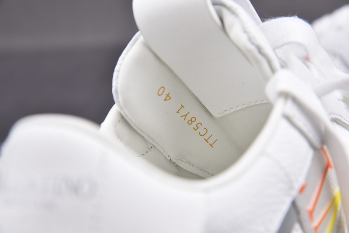 v*lentino garavani white vl7n sneakers m237001