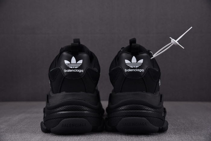 triples trainer sneakers 2000050