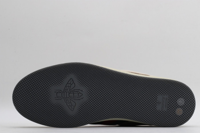 G*u*i* trainer sneaker 99