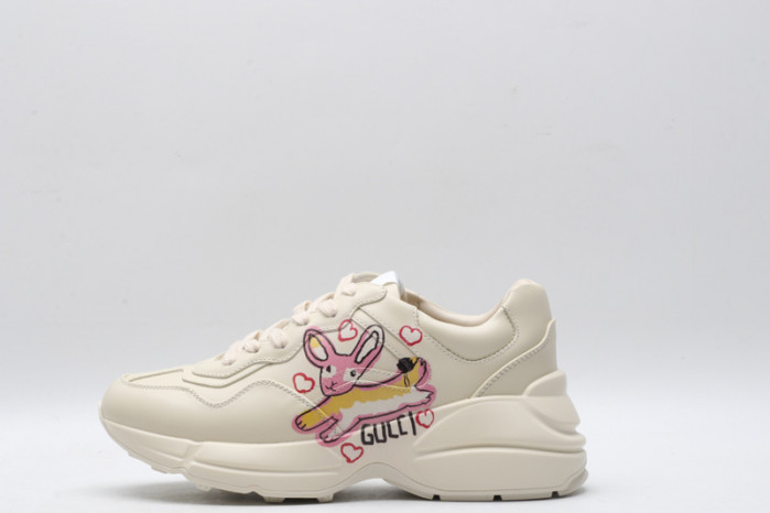 G*u*i* trainer sneaker 91