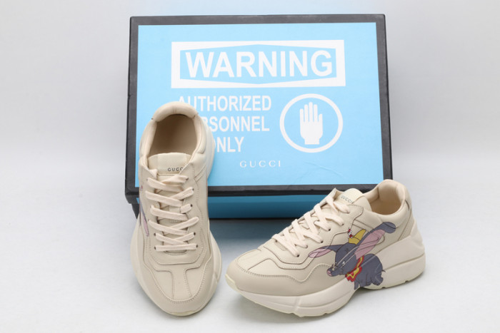 G*u*i* trainer sneaker11