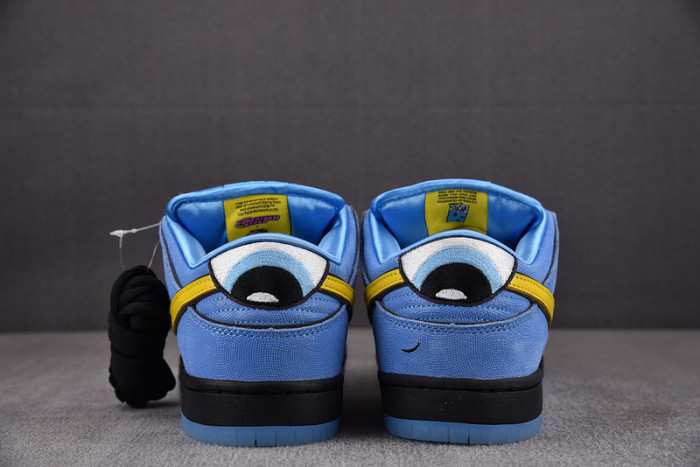 powerpuff girls x nike sb dunk low "bubbles" fz8320-400
