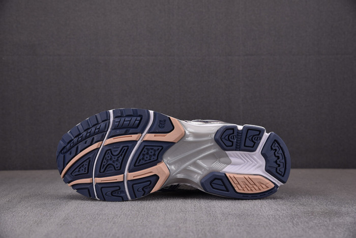 As*ic*s gel-kayano 14 white thunder blue (women