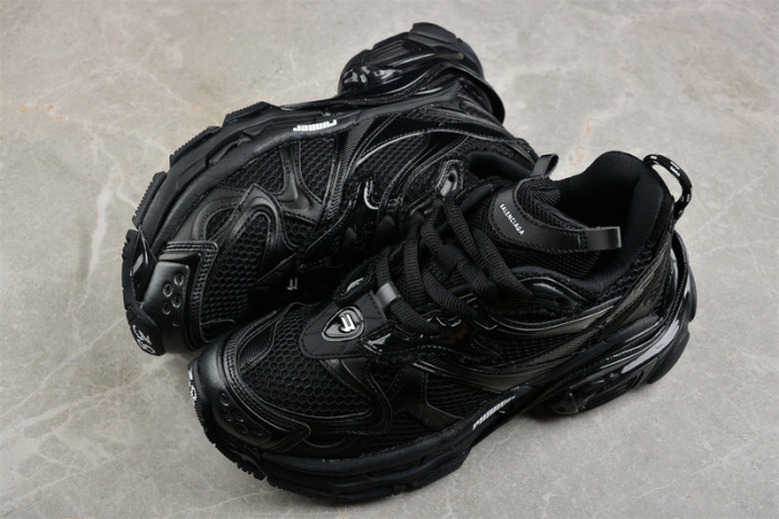 Balenciaga runner W3RXP1090