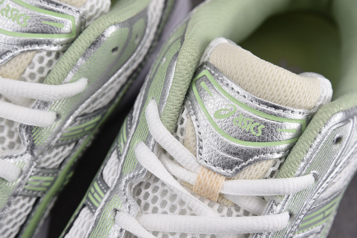 As*ic*s gel-kayano 14 white jade (women