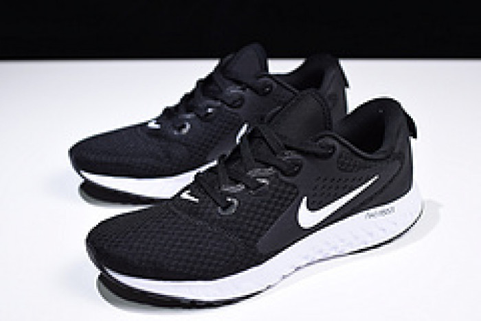 nike epic react flyknit black and white aa1625 001