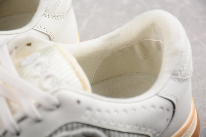 G*u*i* trainer sneaker 105