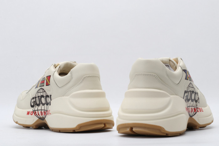 G*u*i* trainer sneaker12