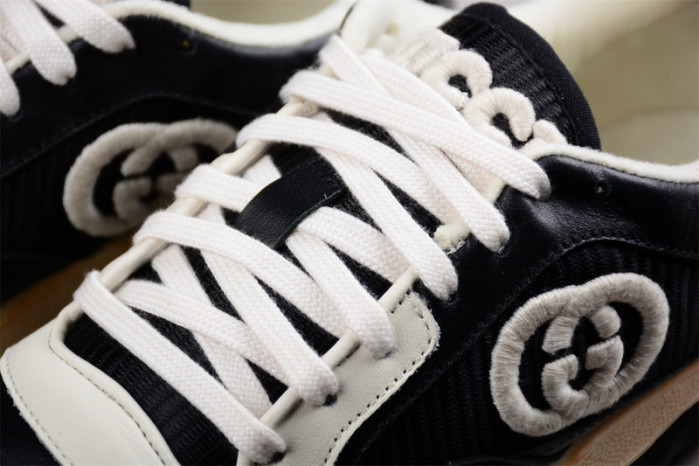 G*u*i* trainer sneaker 101