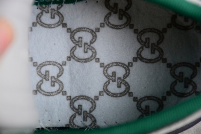 G*u*i* trainer sneaker 112