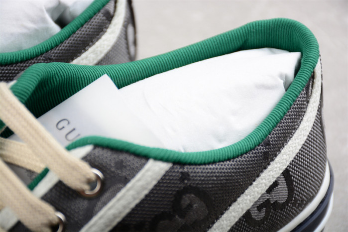 G*u*i* trainer sneaker 112