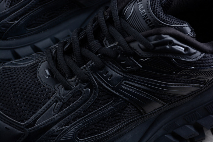 Ba*len*cia*ga defender rubber platform sneakers w2ra61000