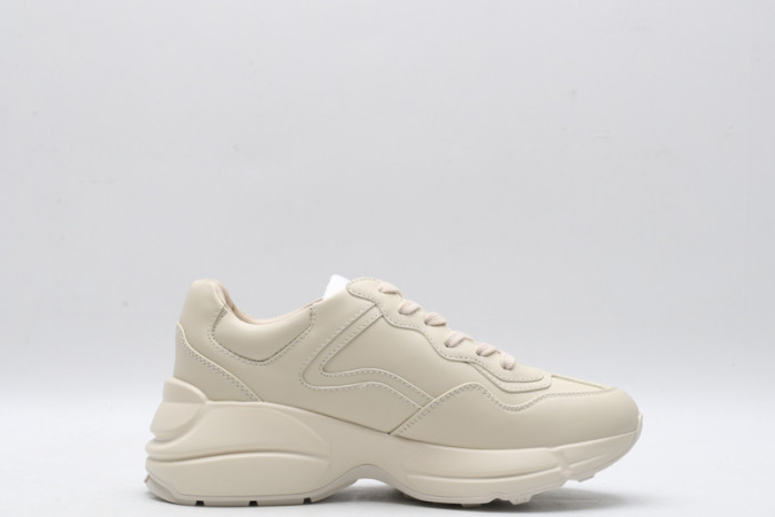 G*u*i* trainer sneaker 92