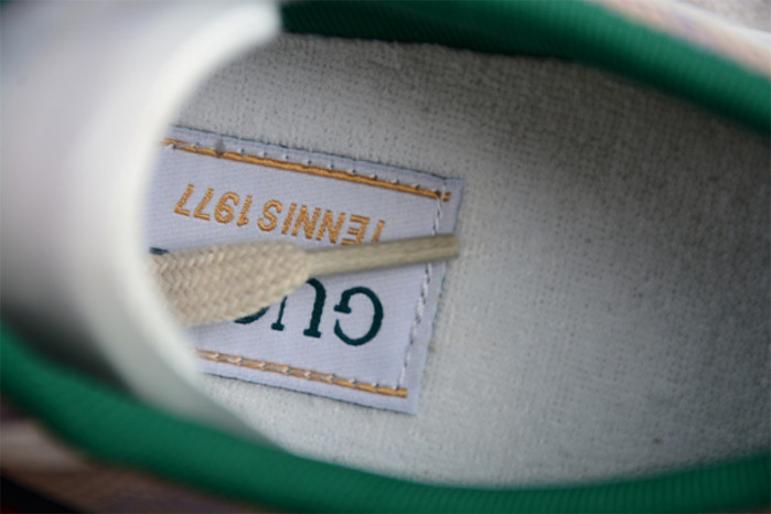 G*u*i* trainer sneaker 110